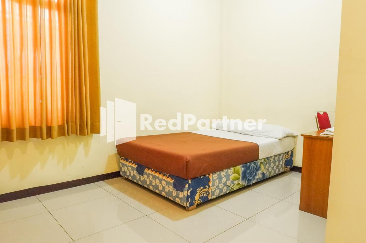 Grand Kembar Hotel Mitra Reddoorz Μπαντούνγκ Εξωτερικό φωτογραφία