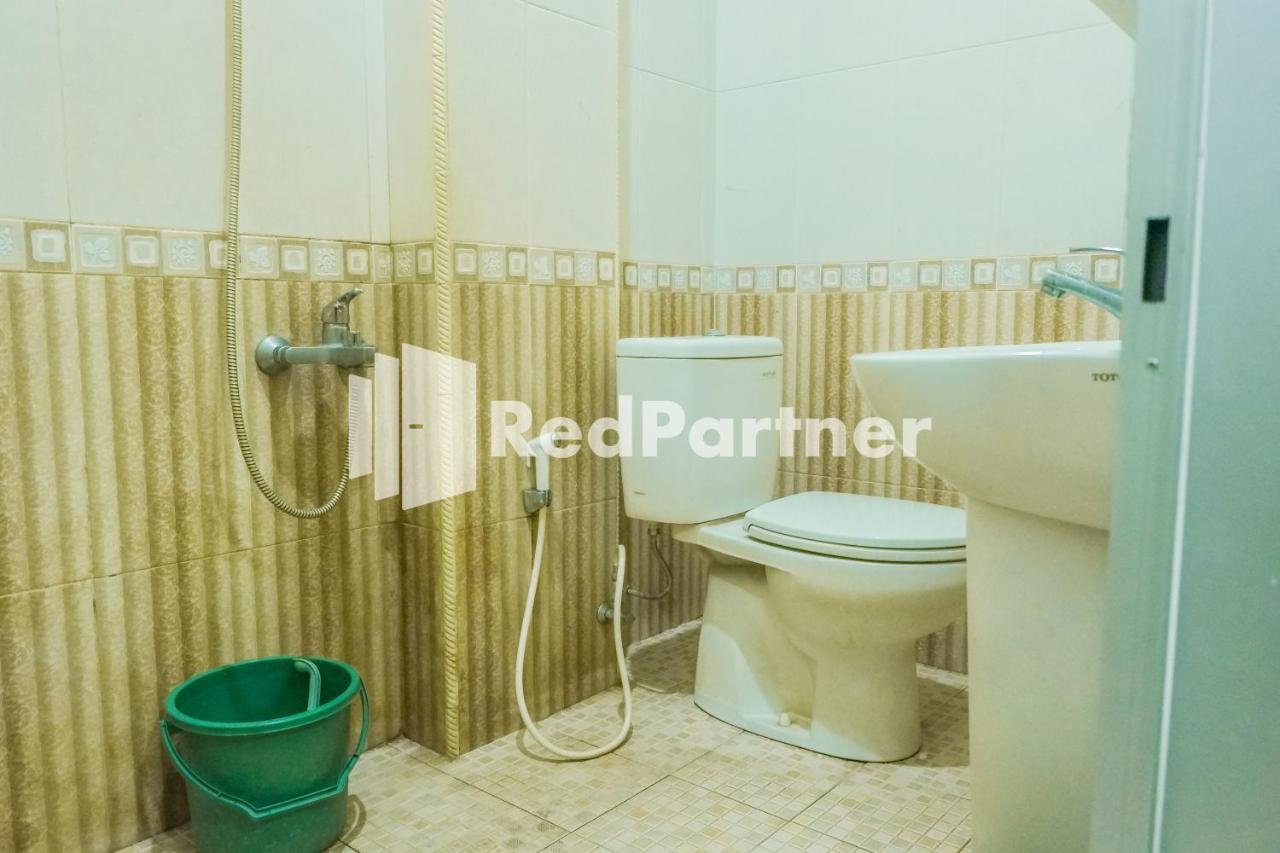 Grand Kembar Hotel Mitra Reddoorz Μπαντούνγκ Εξωτερικό φωτογραφία