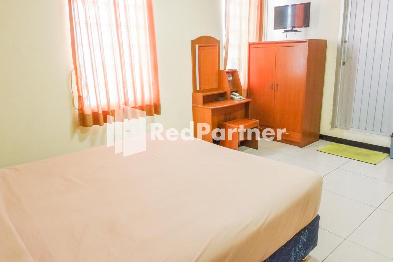 Grand Kembar Hotel Mitra Reddoorz Μπαντούνγκ Εξωτερικό φωτογραφία