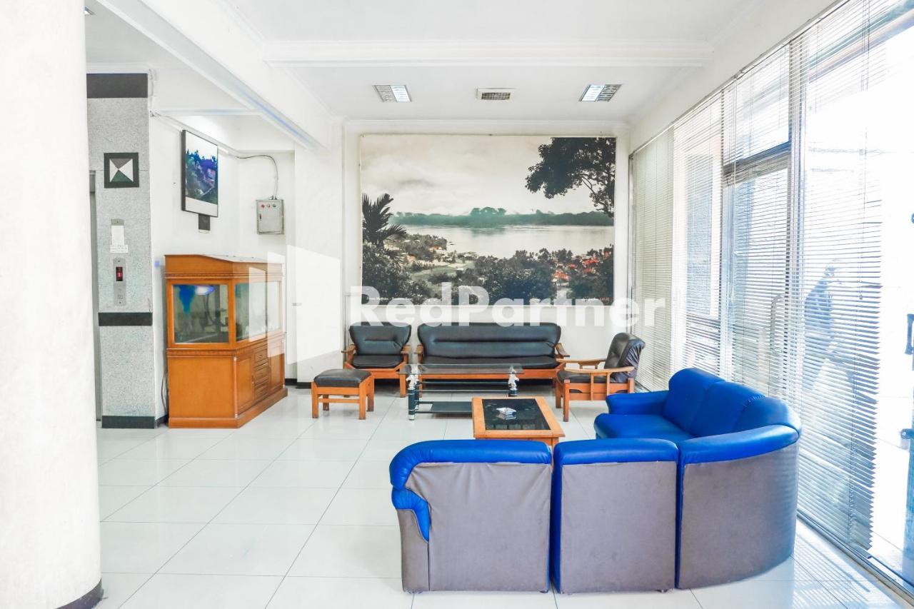 Grand Kembar Hotel Mitra Reddoorz Μπαντούνγκ Εξωτερικό φωτογραφία
