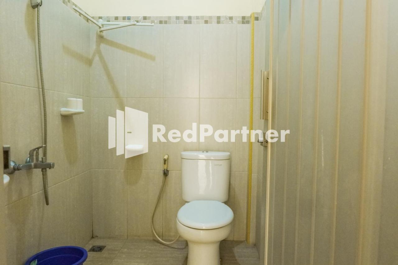 Grand Kembar Hotel Mitra Reddoorz Μπαντούνγκ Εξωτερικό φωτογραφία