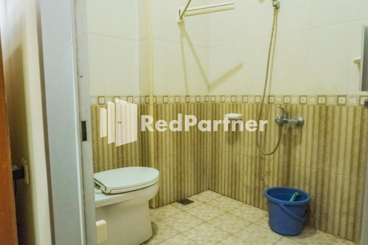 Grand Kembar Hotel Mitra Reddoorz Μπαντούνγκ Εξωτερικό φωτογραφία